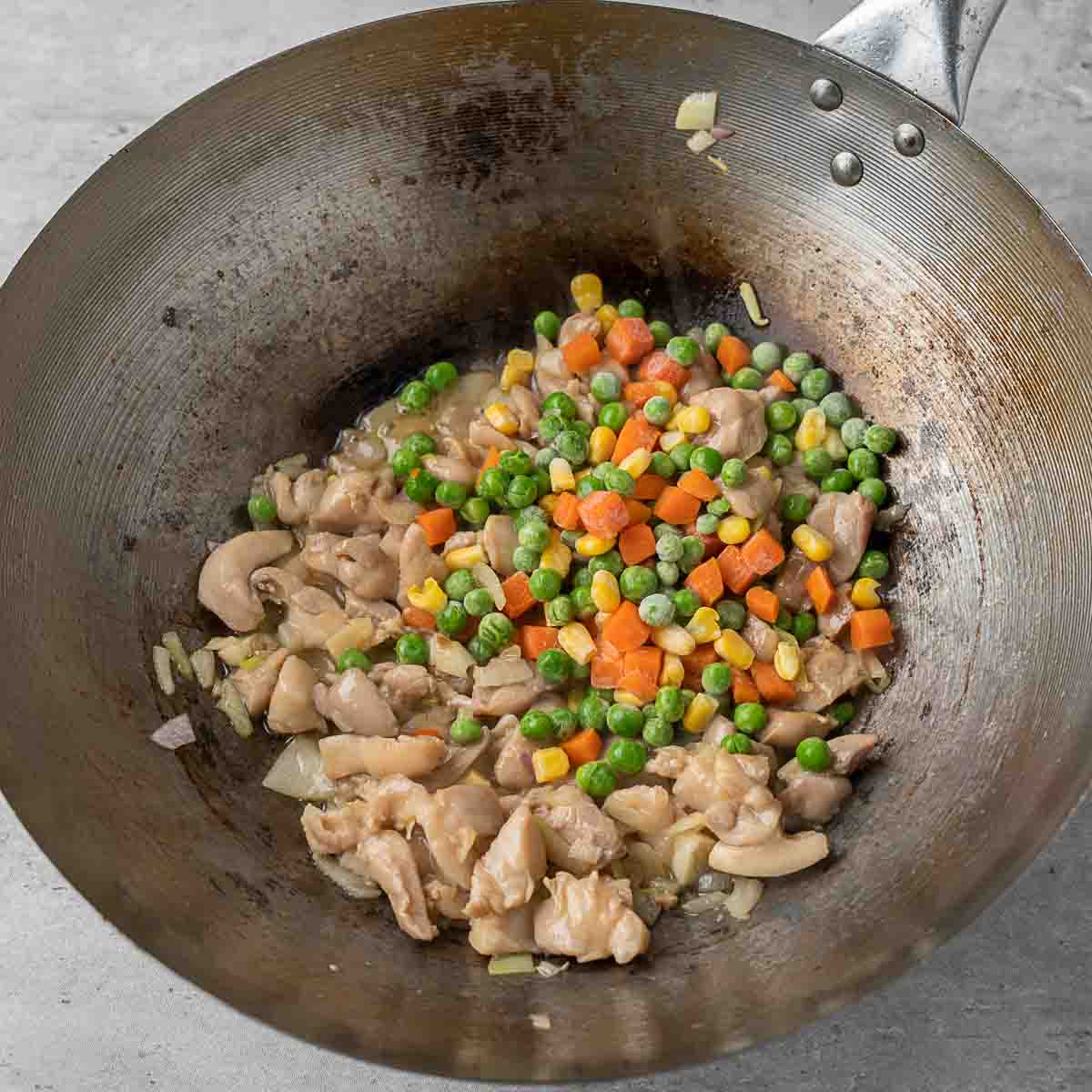 chicken stir-fried with frozen vegetables